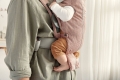 BABYBJORN MINI 3D Mesh – nosidełko, Zgaszony Róż