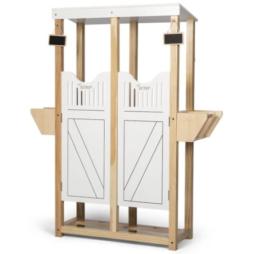 Stajnia dla koni na kiju ASTRUP