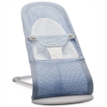 BABYBJORN - leżaczek BALANCE SOFT MESH - Niebieski/Biały