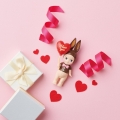 SONNY ANGEL Mini laleczka - GIFTS OF LOVE limited