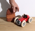 PLAYFOREVER Auto wyścigowe - EGG ROADSTER HARDY