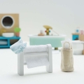 LE TOY VAN Drewniane mebelki do domku dla lalek - ŁAZIENKA DAISYLANE