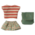 MAILEG Ubranko dla myszki starszej siostry 15cm - CLOTHES and BAG GREEN
