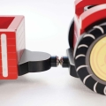 LE TOY VAN Drewniany Traktor z Przyczepą