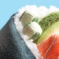 JELLYCAT Pluszowe wesołe sushi 18cm - TEMAKI