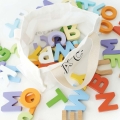 LE TOY VAN Drewniane literki | układanka edukacyjna